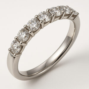 טבעת שורה 0.77 קראט 14K